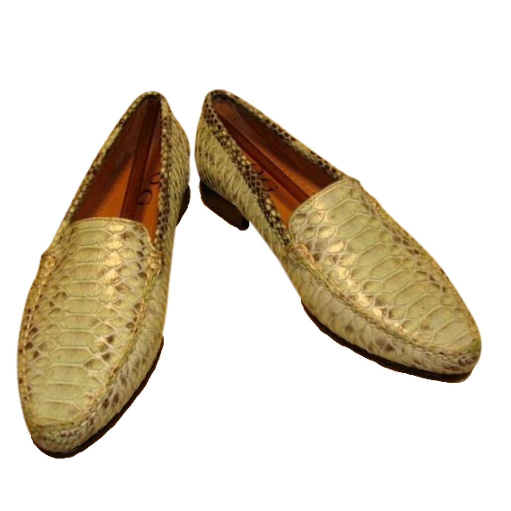 WOMEN'S MOCCASINS